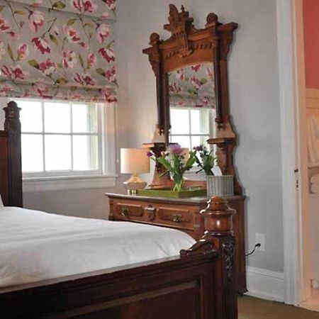 Peter Shields Inn & Restaurant Cape May Bagian luar foto